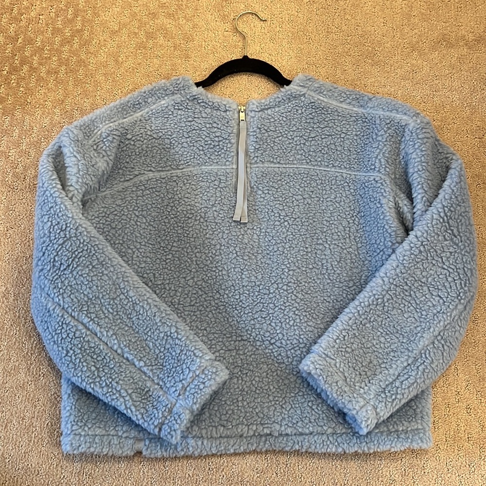 Lululemon Pull Over - Picture 2 of 4